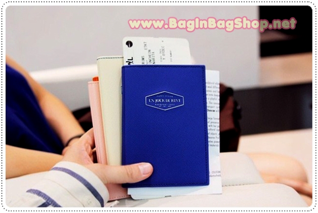 Iconic Anti Skimming Passport Case