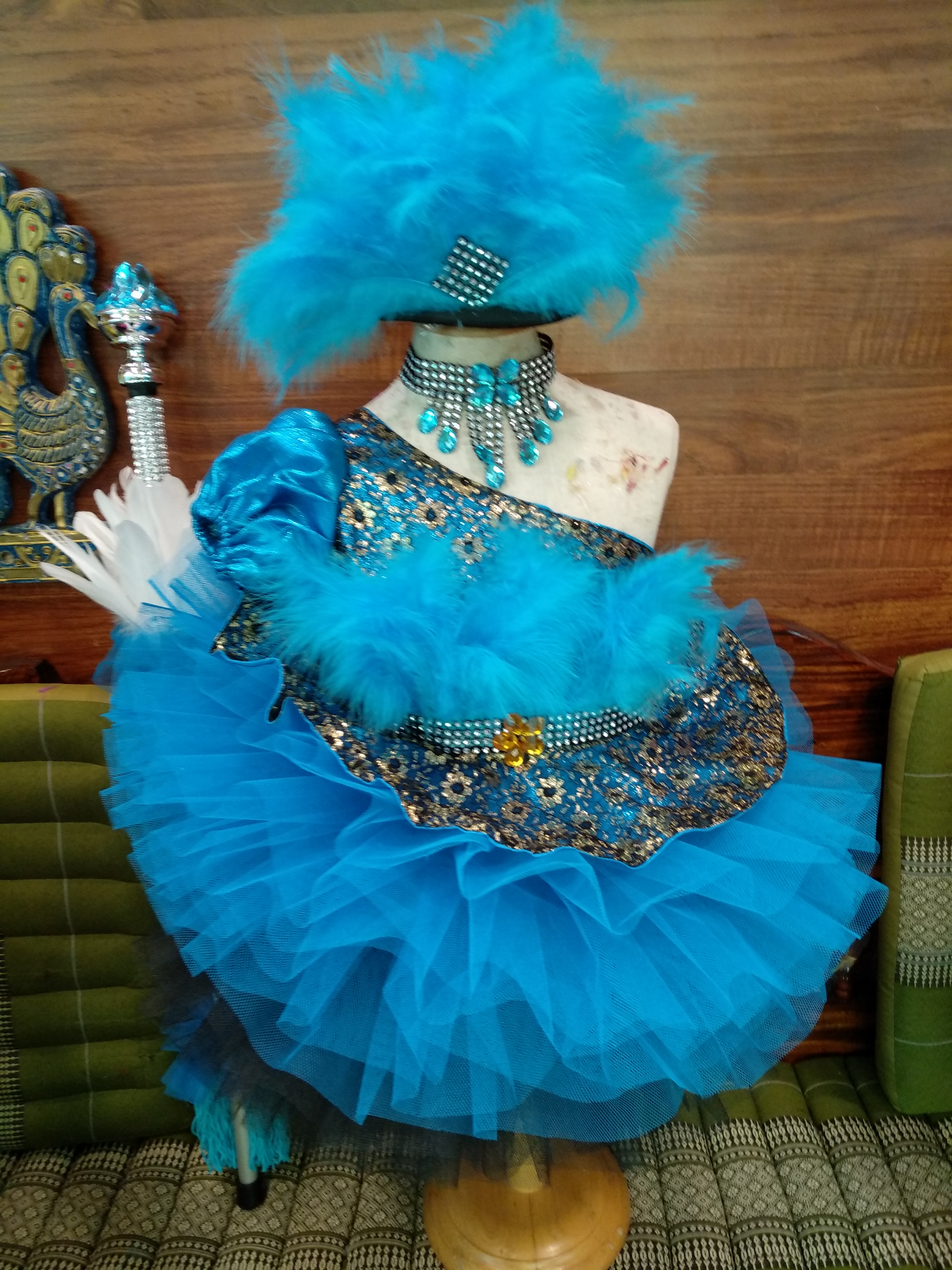 ชุดดรัมเมเยอร์สีฟ้าดำอนุบาลและประถม