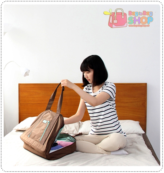 Traveler Shopper Bag