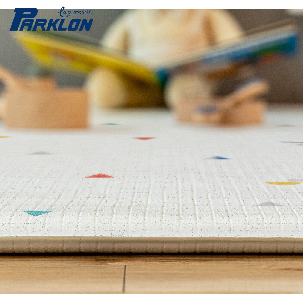 New! แผ่นรองคลาน PARKLON รุ่น La Pure Soft Mat ขนาด 100x140x1.2cm ลาย Ugly Duckling