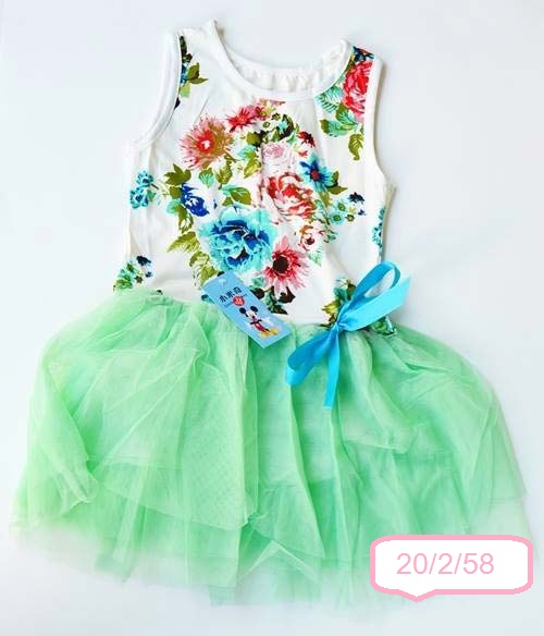 เดรสแขนกุดพิมพ์ดอกไม้ กระโปรงฟรุ๊งฟริ๊ง