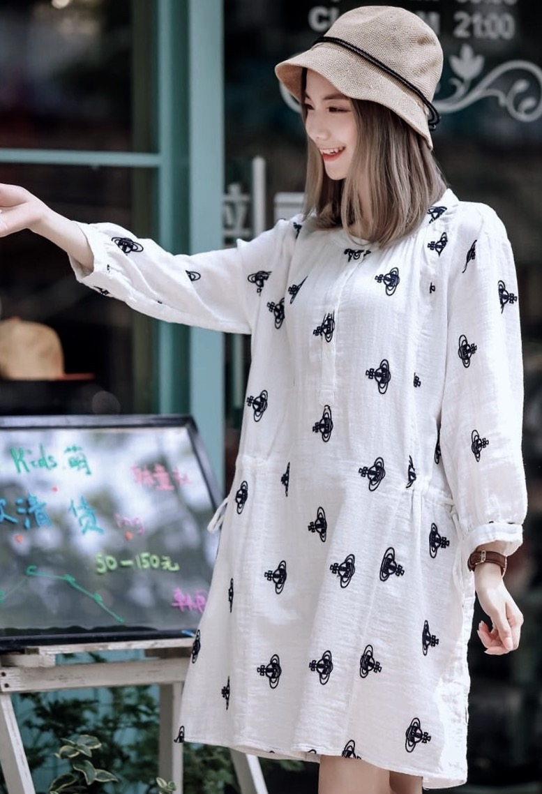 เสื้อผ้าฝ้ายนุ่มปักลายแขนสามส่วน รอบอก 42 นิ้ว