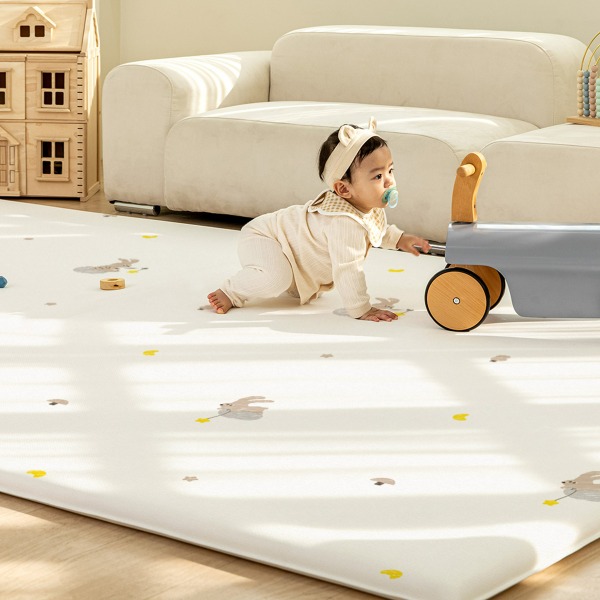 แผ่นรองคลาน PARKLON Air Bubble Mat ขนาด 150x230 หนา 4.0 cm ลาย Moon Rabbit