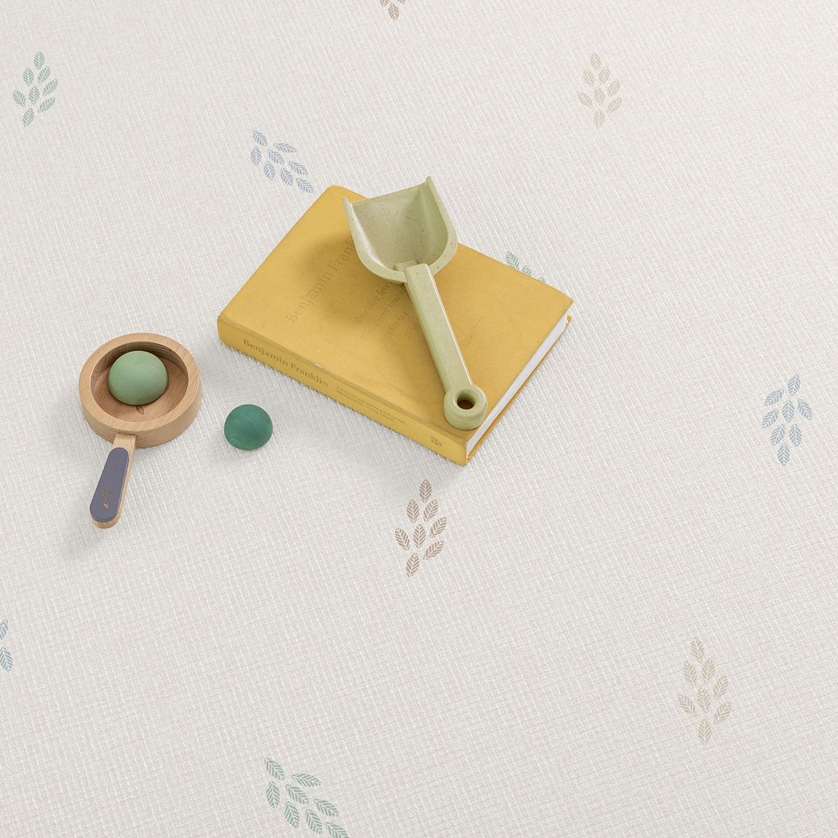 Parklon แผ่นรองคลานรุ่น PE Double Sided Prime Mat ขนาด 150x200cm หนา 1.5cm ลาย Leaf Mellow+Milky Way
