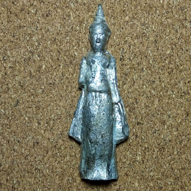 พระกรุ วัดเกาะ วัดสัมพันธวงศ์ พิมพ์พระประจำวันจันทร์,ปางห้ามญาติ ,ปางประทานพรยืน เนื้อชินเงินคราบปรอทเดิมจากกรุ ผิวระเบิดเป็นจุดๆ พระเก่า พระแท้ดูง่าย รหัส663