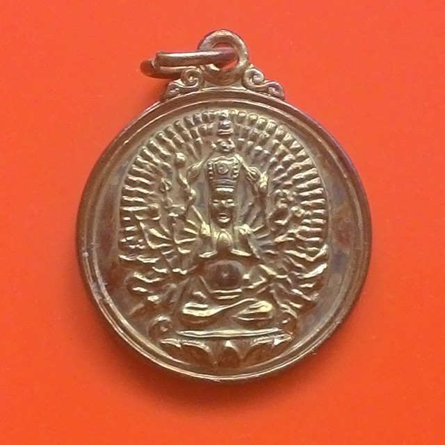 พระมหาโพธิสัตว์กวนอิม ปางพันกร ธรรมะสถานโพธิสัตว์กวนอิม เนื้อทองเหลือง