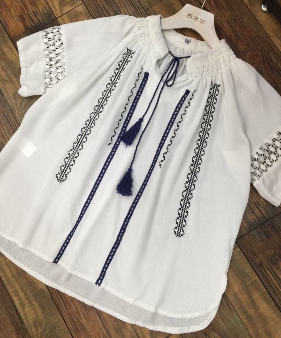เสื้อปักลายผ้าคอตตอนนิ่ม รอบอกฟรี- 48 นิ้ว