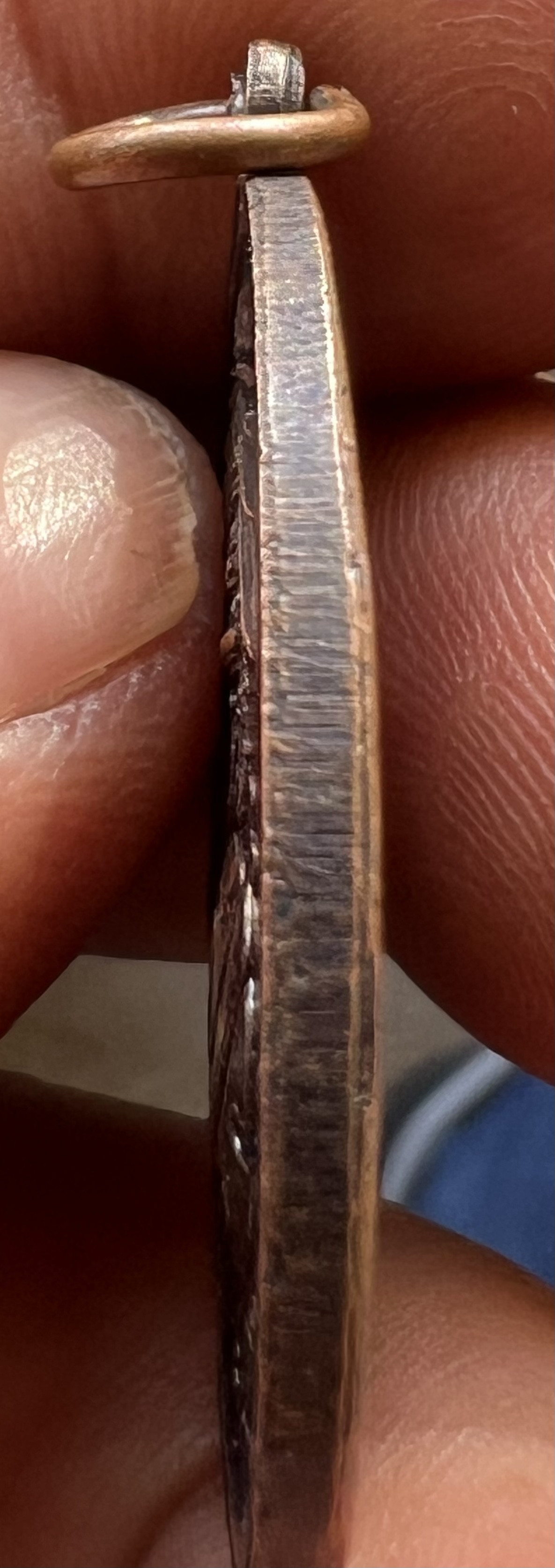 เหรียญพ่อท่านคลิ้ง วัดถลุงทอง หลัง ภปร ปี21