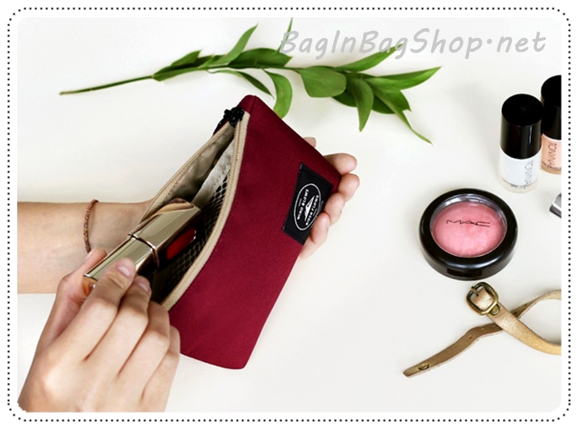 Iconic Charger Pouch