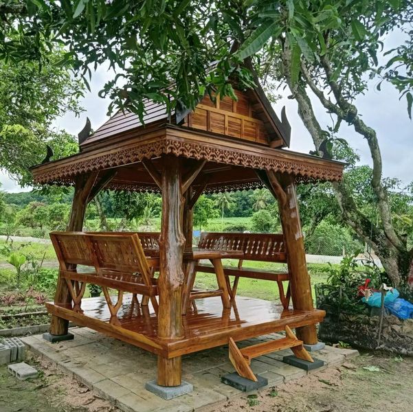 ( G2-สธ.) ศาลาเสาเอียง เสาธรรมชาติไม้สัก ขนาด 2.50x2.50 เมตร