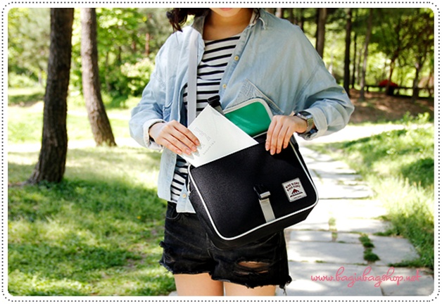 Iconic Cube Bag