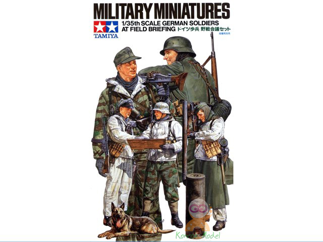 TA35212 1/35 Ger.Soldiers at Field Briefing