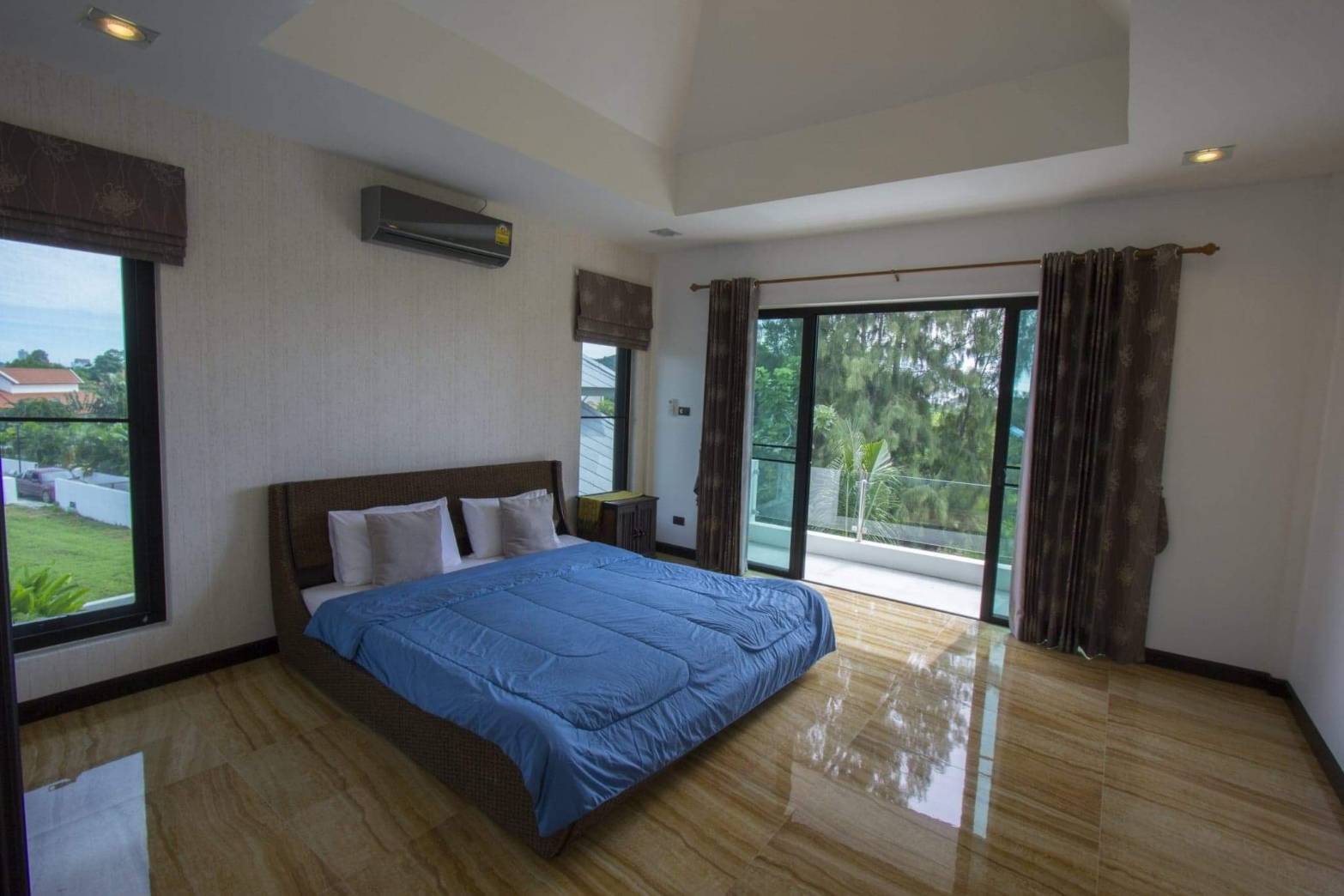 ขาย-บ้านเดี่ยว 2 ชั้น ซอยหัวหิน122ถ.คอนกรีตถึงบ้าน เป็นบ้านสร้างเองไม่มีส่วนกลาง กึ่งคฤหาสใหญ่ อยู่ริมเขา มองเห็นวิวทะเล อ.หัวหิน จ.ประจวบคีรีขันธ์