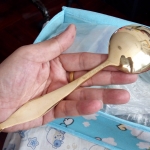 ทัพพีแม่นางกวักศักดิ์สิทธิ์ คุณแม่บุญเรือน วัดอาวุธฯ ปี2553 เนื้อขันลงหิน ยิงโค๊ต+หมายเลข320 แท้ๆจากวัด สร้างน้อย หายาก