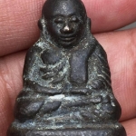 หลวงพ่อเงิน วัดบางคลาน รุ่นปืนแตก พิมพ์นิยมเศียรโต (เศียรกลม) ปี2528 หล่อด้วยเนื้อระฆังเก่า และพระบูชาเทวรูป สมัยต่างๆ ที่ขุดพบใต้ฐานชุกชี