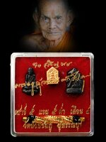 รูปหล่อเบ้าทุบรุ่นแรก,เสือกกเสือเนื้อเมฆพัด,ขุนแผนสามเชื้อ,ตะกรุดรัตนมาลา, ชุดกรรมการ หลวงปู่นาม วัดน้อยชมพู่ สวยสะสม กล่องเดิม ๆ ทั้งชุด