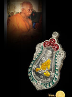 เหรียญเสมาหน้าเลื่อนหลวงพ่อทวด รุ่นสร้างบารมี ฉลองอายุครบ85พรรษา พ่อท่านเขียว วัดห้วยเงาะ เนื้อเงินลงยาสีเขียว ซุ้มแดง หมายเลข 13 สวย สมบูรณ์ สะสม จ้าา