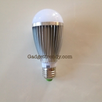หลอด LED 12V/7W แสงขาว 6000K หรือ LED Bulb 12V/7W White 6000K