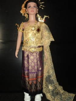 ชุดไทยเด็กอนุบาลผ้าไทยลายอโยธยา(สีม่วง)ราคานี้ไม่รวมเครื่องประดับค่ะ