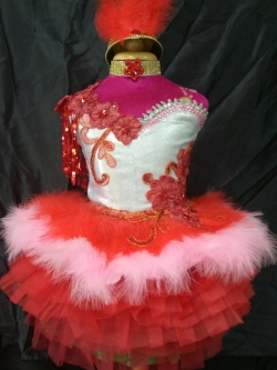 ชุดดรัมเมเยอร์สีม่วงเด็กราคานี้มี ชุด หมวก สร้อย ต่างหู รอบอกตั้งแต่20-30นิ้ว เอวไม่เกิน28นิ้ว สูงไม่เกิน140เซนติเมตร