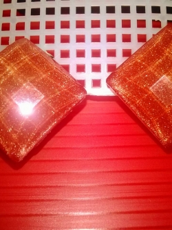 ต่างหูหนีบเด็ก(สีแดง)