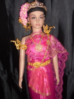 ชุดไทยเด็กอนุบาลสีบานเย็นรอบอกไม่เกิน24นิ้วเอว24นิ้วสูงไม่เกิน125เซนติเมตรราคานี้ไม่รวมเครื่องประดับ