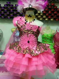 ชุดดรัมเมเยอร์สีชมพูเด็กอนุบาลและประถม(ราคานี้ แถม หมวก สร้อย ต่างหู)