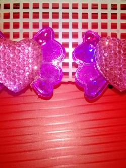 ต่างหูหนีบ(สีชมพูบานเย็น)เป็นรูปหัวใจติดโบว์