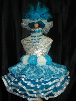 ชุดดรัมเมเยอร์เด็กอนุบาล-ประถมสีฟ้าสลับขาว แถม สร้อย ต่างหู หมวกแอร์