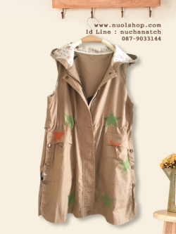 แจ็คเก็ตแขนกุดปักลายดาว รอบอก 40 นิ้ว