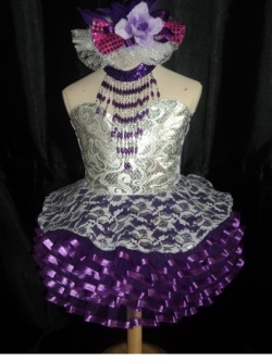 ชุดดรัมเมเยอร์เด็กอนุบาลและประถม ราคานี้ มีชุด แถม หมวก เมื่อซื้อ 12 ชุด ขึ้นไป ได้หมวก12ใบ รอบอกตั้งแต่20-30นิ้ว สูงไม่เกิน 140เซนติเมตร