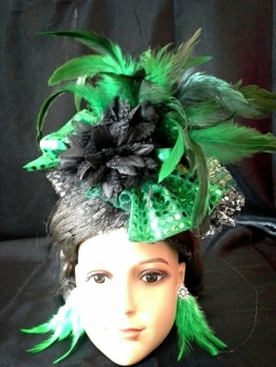 หมวกดรัมเมเยอร์ขนนกสีเขียว(พร้อมส่ง)