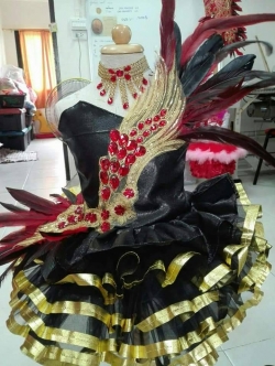 ชุดดรัมเมเยอร์เด็กอนุบาลสีแดงตัวเล็กไซส์ ไม่เกิน M