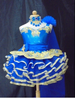 ชุดดรัมเมเยอร์สีน้ำเงิน ราคานี้มี ชุด หมวก สร้อย ต่างหู รอบอกตั้งแต่20-30นิ้ว เอวไม่เกิน28นิ้ว สูงไม่เกิน140เซนติเมตร