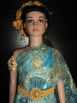 ชุดไทยสีฟ้าลาย1 ราคานี้ไม่รวมเครื่องประดับ