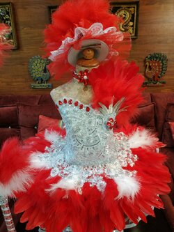 ชุดดรัมเมเยอร์อนุบาล จัดโปร สีแดงขาว