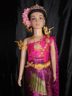 ชุดไทยเด็กอนุบาลสีชมพูบานเย็นผ้าไหมอิตาลีรอบอกไม่เกิน24นิ้ว เอวไม่เกิน24นิ้ว สูงไม่เกิน130เซนติเมตร ราคานี้ไม่รวมเครื่องประดับ