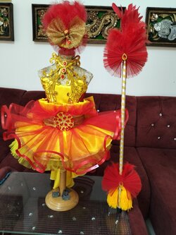 ชุดดรัมเมเยอร์สีแดงอนุบาลและประถม