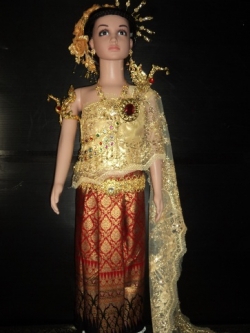 ชุดไทยเด็กอนุบาลผ้าไทยลายอโยธยา(สีแดง)ราคานี้ไม่รวมเครื่องประดับ