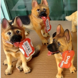 ตุ๊กตาสุนัข เรซิ่นและปูนปั้นปลาสเตอร์ อัลเซเชี่ยน(Alsataian)